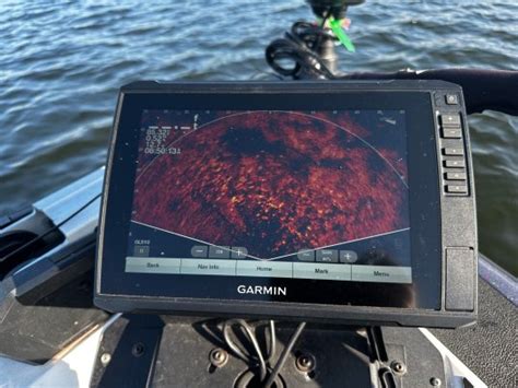 The Best Fish Finders of 2025: LiveScope, Side Imaging, and .